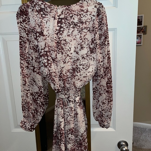 Express Romper - Picture 2 of 3